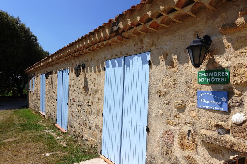 Le Grand Saint Paul Bed and Breakfast Rognes Exteriör bild