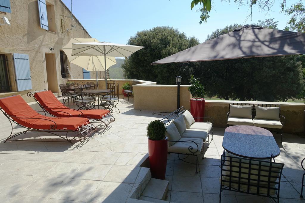 Le Grand Saint Paul Bed and Breakfast Rognes Exteriör bild